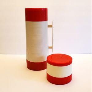 Vintage thermos set EUC